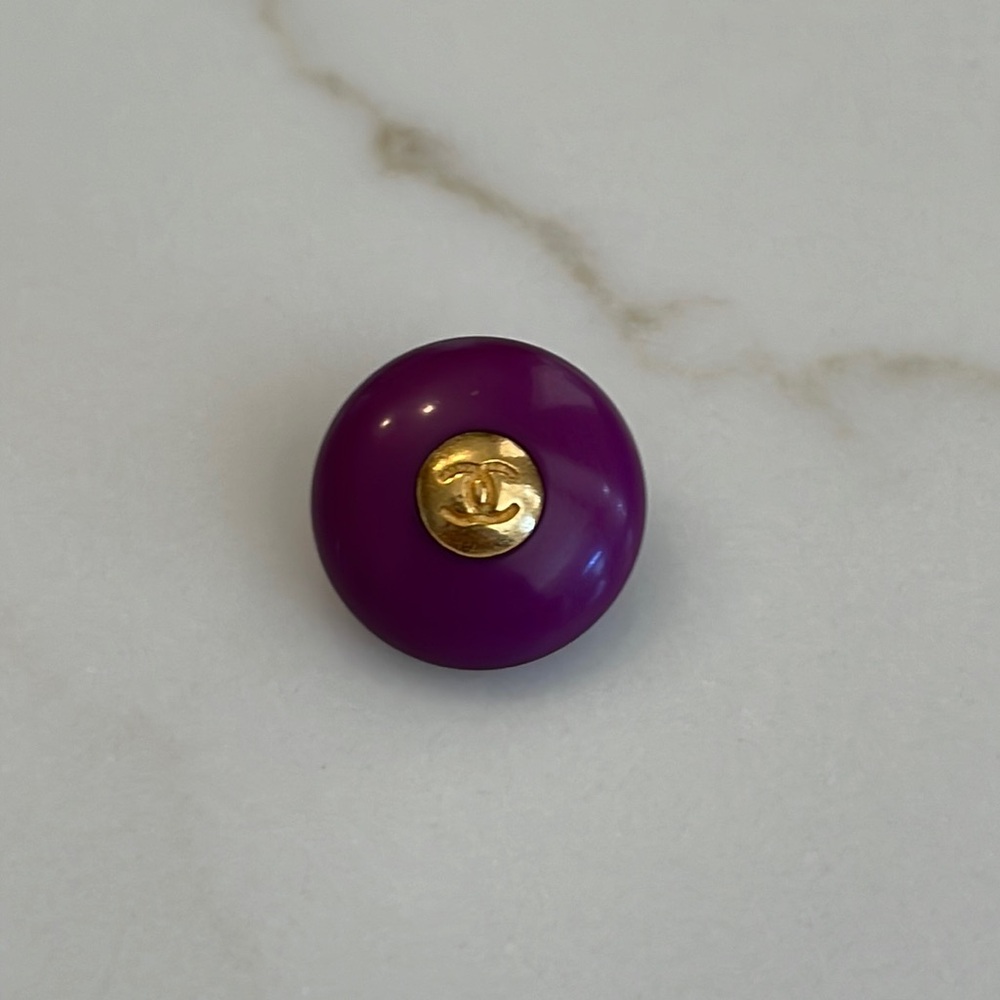 Chanel Purple Gold CC Logo Center Shank Button